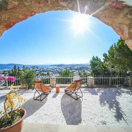 Gorgeous Mansion With Breathtaking Sea View, Pool And Jacuzzi Villa *