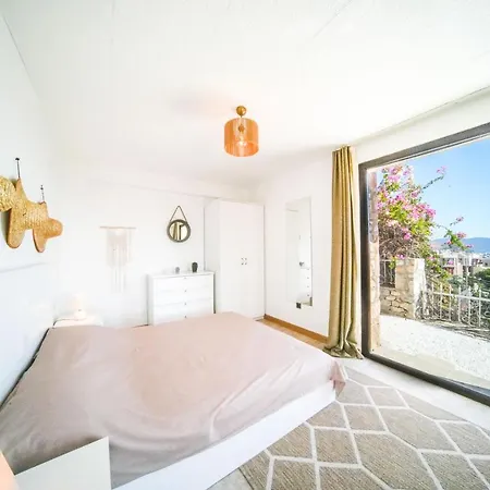 Villa Gorgeous Mansion With Breathtaking Sea View, Pool And Jacuzzi