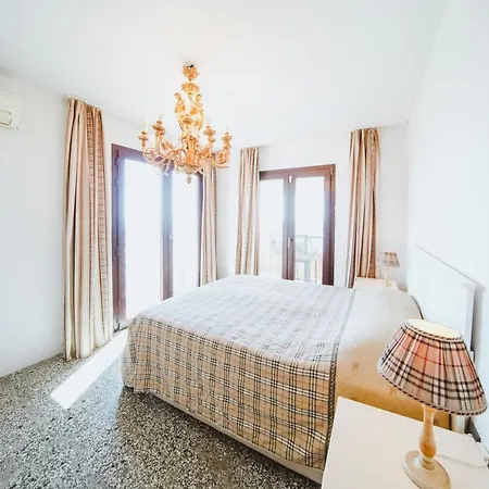Gorgeous Mansion With Breathtaking Sea View, Pool And Jacuzzi Bodrum